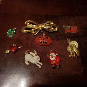 Vintage Phister Ent. 1996 Changeable Holiday Charm Pin